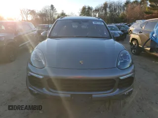 2017 Porsche Cayenne S с VIN WP1AB2A25HLA50282, выставлен на аукционе Copart как лот 80912384 с пробегом 44 744 миль миль и Списание • Salvage title. История ставок и продаж доступна на DreamBid. Изображение 5.