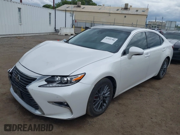 2018 Lexus ES with VIN 58ABK1GG6JU112716, listed as a IAAI auction lot 41915706 with 59,793 mi miles. Bid and sale history available at carsss.com. Image 17.