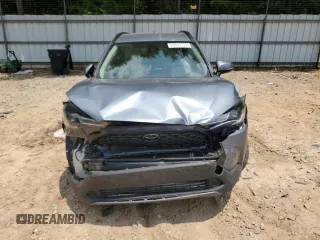 2022 Toyota Corolla Cross LE z VIN 7MUCAAAG8NV017408, wystawiony jako Copart lot #59096555 z przebiegiem 33 703 mil mil oraz Szkoda całkowita • Salvage title. Historia ofert i sprzedaży dostępna na DreamBid. Obrazek 5.