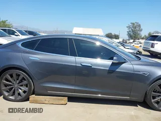 2014 Tesla Model S 60 с VIN 5YJSA1H15EFP65285, выставлен на аукционе IAAI как лот 42297394 с пробегом 178 866 миль миль и . История ставок и продаж доступна на DreamBid. Изображение 13.