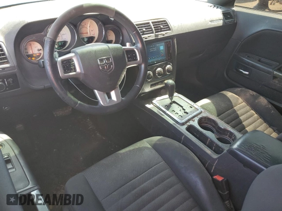 2013 Dodge Challenger SXT z VIN 2C3CDYAG0DH652215, wystawiony jako Copart lot #54781875 z przebiegiem 251 547 mil mil oraz Szkoda całkowita • Salvage title. Historia ofert i sprzedaży dostępna na DreamBid. Obrazek 8.