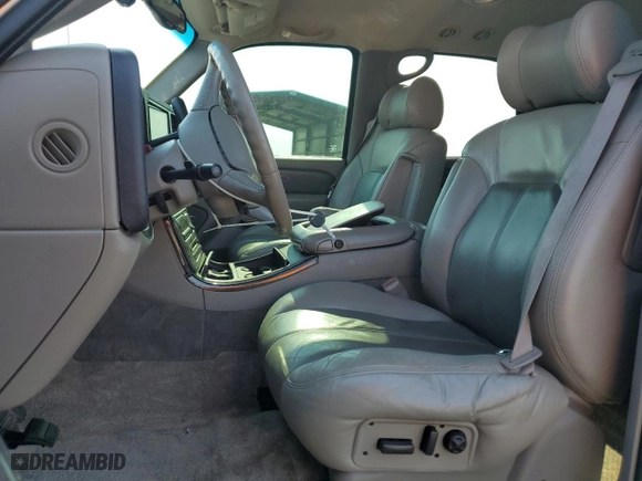 2001 GMC Yukon Denali with VIN 1GKEK63U01J192800, listed as a Copart auction lot 65669434 with 117,089 mi miles and Clean Title. Bid and sale history available at carsss.com. Image 7.