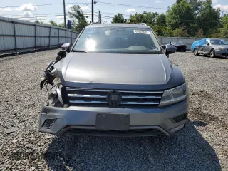 2018 Volkswagen Tiguan SEL z VIN 3VV2B7AX5JM065899, wystawiony jako Copart lot #65825635 z przebiegiem 115 677 mil mil oraz Szkoda całkowita • Salvage title. Historia ofert i sprzedaży dostępna na DreamBid. Obrazek 5.