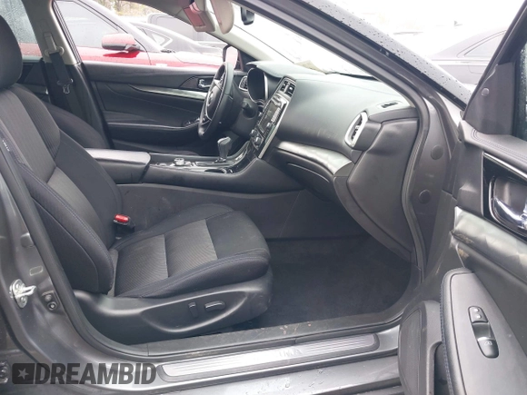 2020 Nissan Maxima S with VIN 1N4AA6BV8LC367086, listed as a IAAI auction lot 41941357 with 79,550 mi miles and . Bid and sale history available at DreamBid. Image 5.