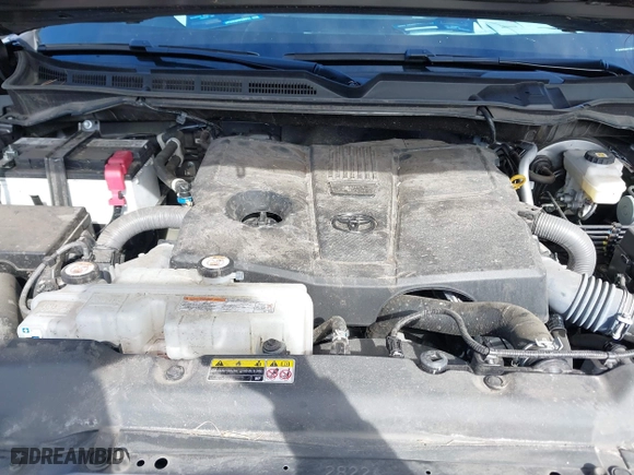 2022 Toyota Tundra 2WD Limited with VIN 5TFJA5AB7NX011302, listed as a IAAI auction lot 41400983 with 93,747 mi miles. Bid and sale history available at carsss.com. Image 10.