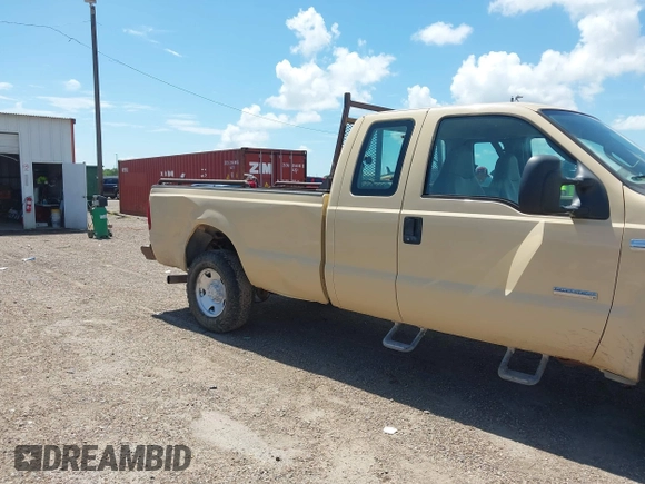 2007 Ford F-250 XL with VIN 1FTSX21P87EA54316, listed as a IAAI auction lot 42528058 with 165,054 mi miles and . Bid and sale history available at DreamBid. Image 6.