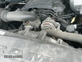 2020 Ram 1500 Big Horn z VIN 1C6SRFMT3LN143125, wystawiony jako IAAI lot #40454869 z przebiegiem 66 673 mil mil oraz . Historia ofert i sprzedaży dostępna na DreamBid. Obrazek 19.