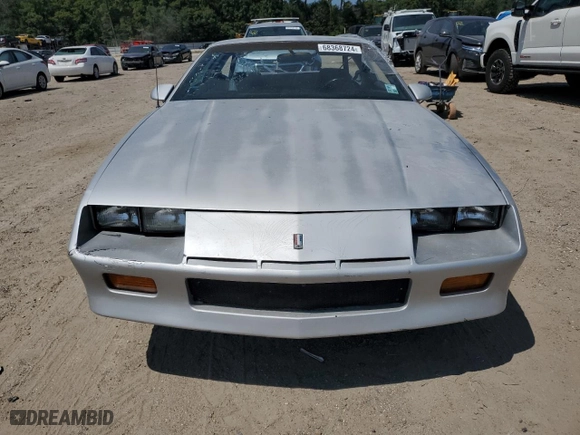 1986 Chevrolet Camaro Z28 Sport with VIN 1G1FP87H8GL201596, listed as a Copart auction lot 68368724 with 45,983 mi miles and Salvage Title. Bid and sale history available at carsss.com. Image 5.