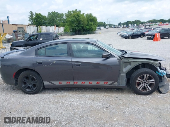 2020 Dodge Charger SXT z VIN 2C3CDXBG3LH211590, wystawiony jako IAAI lot #39869112 z przebiegiem 51 307 mil mil oraz . Historia ofert i sprzedaży dostępna na DreamBid. Obrazek 14.