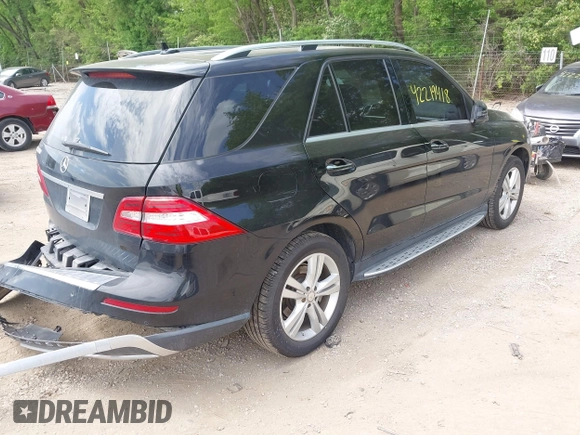 2013 Mercedes-Benz M 350 with VIN 4JGDA5JB8DA259939, listed as a IAAI auction lot 42219418 with 107,967 mi miles and . Bid and sale history available at DreamBid. Image 4.