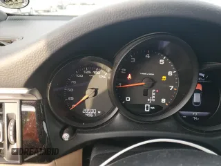 2021 Porsche Macan with VIN WP1AA2A55MLB11458, listed as a Copart auction lot 53870945 with 28,930 mi miles and Salvage Title. Bid and sale history available at DreamBid. Image 9.
