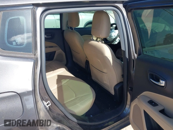 2018 Jeep Compass Sport with VIN 3C4NJCAB9JT133381, listed as a IAAI auction lot 41720816 with 26,584 mi miles. Bid and sale history available at carsss.com. Image 8.