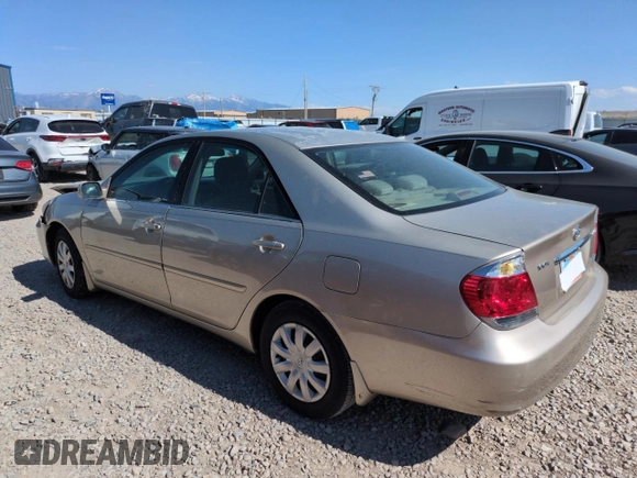 2005 Toyota Camry STD z VIN 4T1BE32K45U096575, wystawiony jako Copart lot #59634625 z przebiegiem 195 358 mil mil oraz Szkoda całkowita • Salvage title. Historia ofert i sprzedaży dostępna na DreamBid. Obrazek 2.