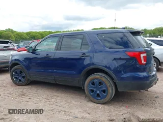 2016 Ford Police Interceptor Utility z VIN 1FM5K8AR2GGA28729, wystawiony jako IAAI lot #42318398 z przebiegiem 231 620 mil mil oraz . Historia ofert i sprzedaży dostępna na DreamBid. Obrazek 14.