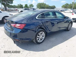 2022 Chevrolet Malibu LT z VIN 1G1ZD5ST4NF111809, wystawiony jako IAAI lot #42350804 z przebiegiem 55 965 mil mil oraz . Historia ofert i sprzedaży dostępna na DreamBid. Obrazek 4.