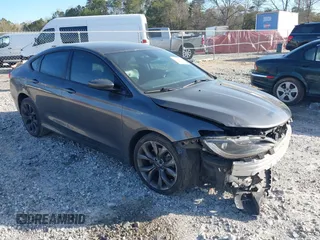 2016 Chrysler 200 S z VIN 1C3CCCBB9GN139209, wystawiony jako IAAI lot #41900626 z przebiegiem 170 000 mil mil oraz . Historia ofert i sprzedaży dostępna na DreamBid. Obrazek 1.