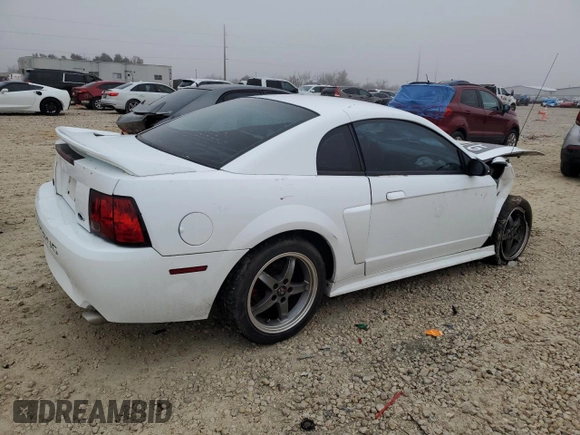2000 Ford Mustang GT with VIN 1FAFP42XXYF299664, listed as a Copart auction lot 43039945 with 0 mi miles and Salvage Title. Bid and sale history available at carsss.com. Image 3.