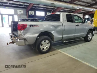 2010 Toyota Tundra 4WD Truck with VIN 5TFUY5F14AX138690, listed as a Copart auction lot 70699574 with 207,326 mi miles and Clean Title. Bid and sale history available at carsss.com. Image 3.
