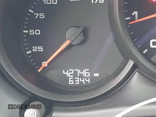 2021 Porsche Macan z VIN WP1AA2A51MLB04460, wystawiony jako IAAI lot #42259834 z przebiegiem 42 746 mil mil oraz . Historia ofert i sprzedaży dostępna na DreamBid. Obrazek 15.