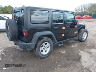 2017 Jeep Wrangler Unlimited Sport с VIN 1C4BJWDG8HL683432, выставлен на аукционе IAAI как лот 42183240 с пробегом 144 925 миль миль и . История ставок и продаж доступна на DreamBid. Изображение 4.
