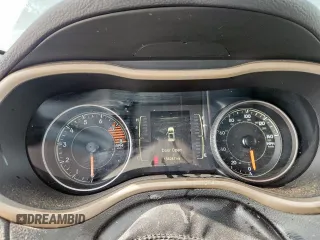 2016 Jeep Cherokee Latitude с VIN 1C4PJMCS8GW368563, выставлен на аукционе Copart как лот 62253475 с пробегом 156 287 миль миль и Чистый • Clean title. История ставок и продаж доступна на DreamBid. Изображение 9.