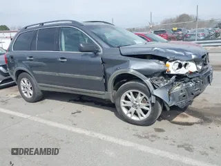 2006 Volvo XC90 2.5L Turbo with VIN YV4CZ592261251641, listed as a IAAI auction lot 41685149 with 302,812 mi miles. Bid and sale history available at carsss.com. Image 1.