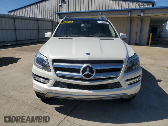 2014 Mercedes-Benz GL 450 z VIN 4JGDF7CE5EA270581, wystawiony jako Copart lot #48489035 z przebiegiem 131 599 mil mil oraz Czysty tytuł • Clean title. Historia ofert i sprzedaży dostępna na DreamBid. Obrazek 5.