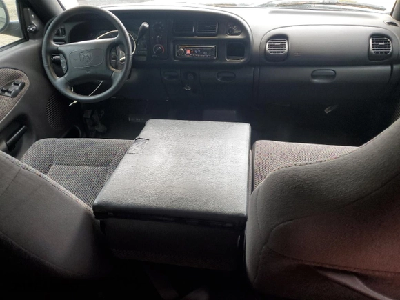 1999 Dodge Ram 1500 with VIN 3B7HC13Y6XG163338, listed as a Copart auction lot 67640594 with 207,847 mi miles and Salvage Title. Bid and sale history available at carsss.com. Image 8.