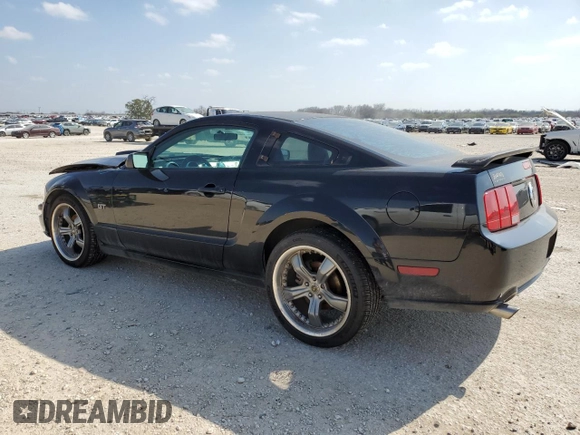 2007 Ford Mustang GT Deluxe с VIN 1ZVFT82H475224188, выставлен на аукционе Copart как лот 44496515 с пробегом 130 374 миль миль и Списание • Salvage title. История ставок и продаж доступна на DreamBid. Изображение 2.