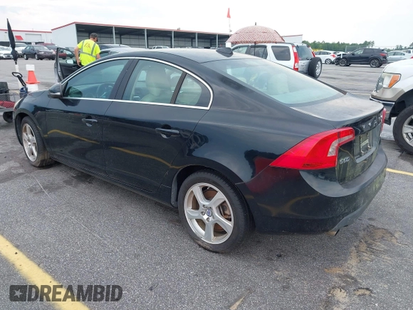 2012 Volvo S60 T5 with VIN YV1622FS1C2088990, listed as a IAAI auction lot 42675481 with 208,000 mi miles and . Bid and sale history available at DreamBid. Image 3.