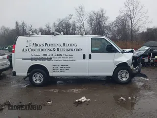 2023 Chevrolet Express Cargo z VIN 1GCWGAFP4P1249681, wystawiony jako IAAI lot #41546926 z przebiegiem 19 123 mil mil oraz . Historia ofert i sprzedaży dostępna na DreamBid. Obrazek 13.