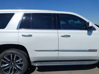 2016 Cadillac Escalade Luxury Collection with VIN 1GYS4BKJ1GR214364, listed as a IAAI auction lot 42107649 with 86,977 mi miles. Bid and sale history available at carsss.com. Image 12.