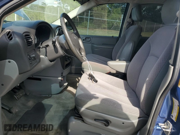 2007 Dodge Caravan SE z VIN 1D4GP25E97B222497, wystawiony jako Copart lot #57701925 z przebiegiem 122 076 mil mil oraz Czysty tytuł • Clean title. Historia ofert i sprzedaży dostępna na DreamBid. Obrazek 7.