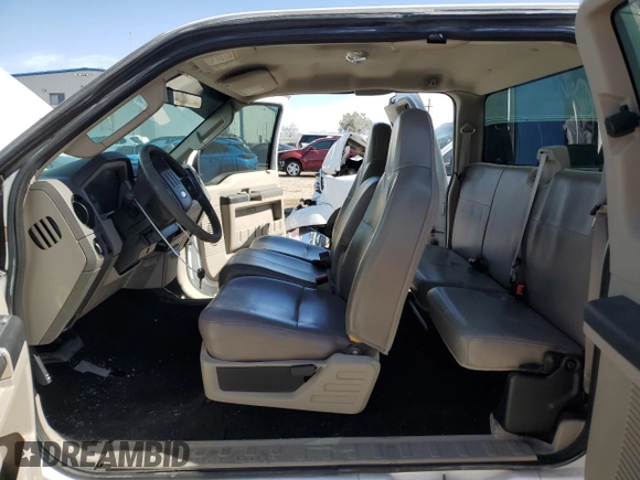 2008 Ford Super Duty F-250 SRW XL with VIN 1FTNX20568EE17694, listed as a Copart auction lot 45038695 with 32,272 mi miles and Salvage Title. Bid and sale history available at carsss.com. Image 7.