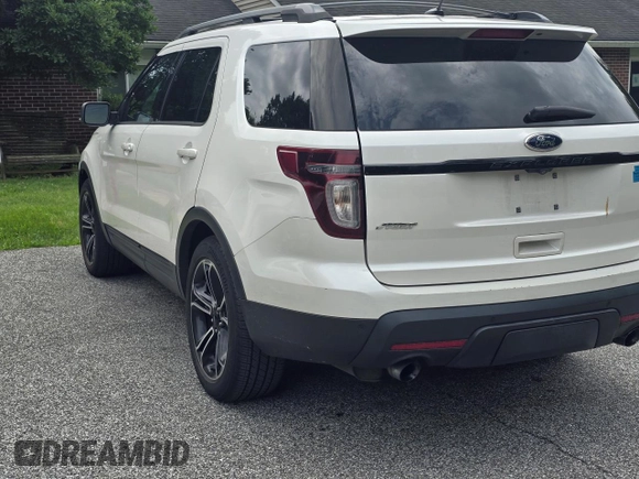 2015 Ford Explorer Sport z VIN 1FM5K8GT7FGA38206, wystawiony jako Copart lot #65540875 z przebiegiem 130 275 mil mil oraz Czysty tytuł • Clean title. Historia ofert i sprzedaży dostępna na DreamBid. Obrazek 3.