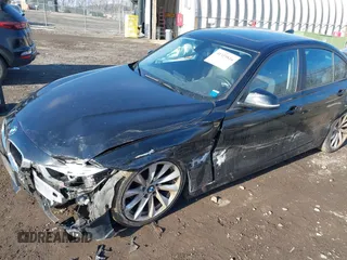 2018 BMW 3 Series 320i xDrive with VIN WBA8E5G57JNU47476, listed as a IAAI auction lot 41319816 with 38,755 mi miles. Bid and sale history available at carsss.com. Image 6.