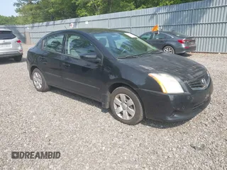 2010 Nissan Sentra S z VIN 3N1AB6AP5AL604390, wystawiony jako IAAI lot #42443632 z przebiegiem 122 084 mil mil oraz . Historia ofert i sprzedaży dostępna na DreamBid. Obrazek 1.