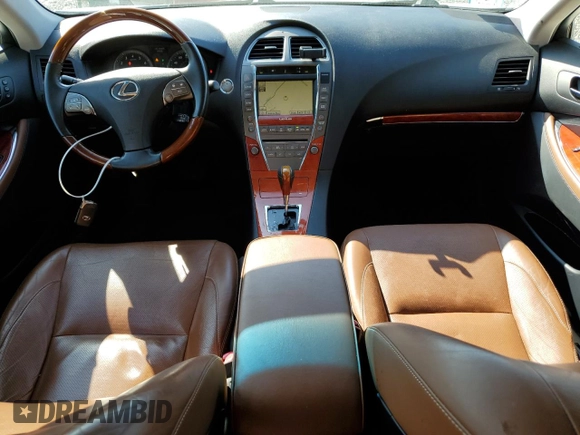 2012 Lexus ES 330 z VIN JTHBK1EG6C2479319, wystawiony jako Copart lot #56238455 z przebiegiem 112 149 mil mil oraz Czysty tytuł • Clean title. Historia ofert i sprzedaży dostępna na DreamBid. Obrazek 8.