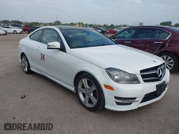2015 Mercedes-Benz C 250 with VIN WDDGJ4HB9FG370183, listed as a IAAI auction lot 42670705 with 127,582 mi miles and . Bid and sale history available at DreamBid. Image 1.