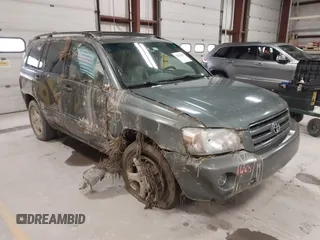 2005 Toyota Highlander z VIN JTEEP21A450097517, wystawiony jako IAAI lot #42011623 z przebiegiem 257 576 mil mil oraz . Historia ofert i sprzedaży dostępna na DreamBid. Obrazek 1.