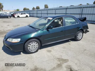 2001 Honda Accord LX with VIN 1HGCG66501A073574, listed as a Copart auction lot 59731585 with 144,587 mi miles and Salvage title. Bid and sale history available at DreamBid. Image 1.