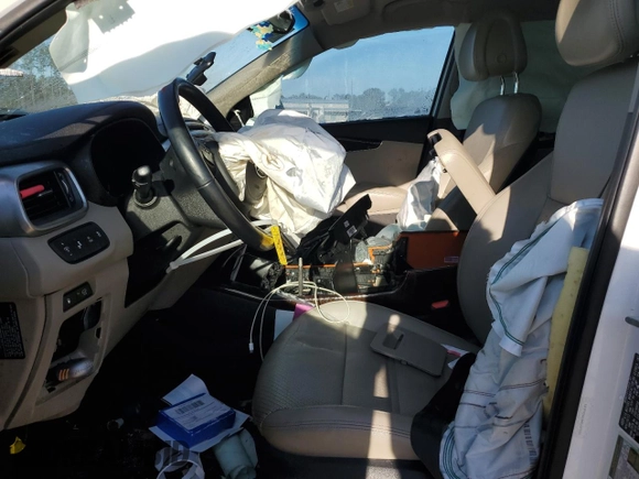 2016 Kia Sorento EX with VIN 5XYPHDA16GG137051, listed as a Copart auction lot 45541995 with 0 mi miles and Salvage Title. Bid and sale history available at carsss.com. Image 7.