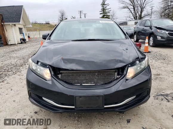 2013 Honda Civic LX z VIN 19XFB2F56DE004635, wystawiony jako Copart lot #51741015 z przebiegiem 104 211 mil mil oraz Czysty tytuł • Clean title. Historia ofert i sprzedaży dostępna na DreamBid. Obrazek 5.