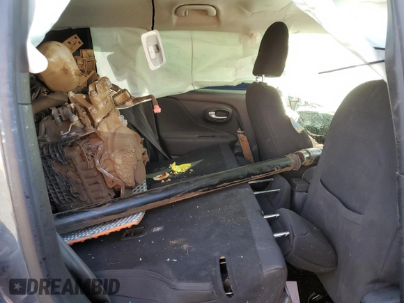 2022 Jeep Renegade Latitude with VIN ZACNJDB12NPN72878, listed as a Copart auction lot 47002805 with Not provided miles and Salvage title. Bid and sale history available at DreamBid. Image 11.