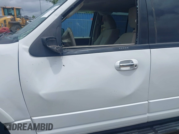 2011 Ford Expedition XLT with VIN 1FMJU1H58BEF54161, listed as a IAAI auction lot 42442617 with 145,864 mi miles and . Bid and sale history available at DreamBid. Image 19.