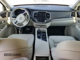 2024 Volvo XC90 Plus Bright Theme z VIN YV4062JE4R1154350, wystawiony jako Copart lot #47663595 z przebiegiem 21 626 mil mil oraz Szkoda całkowita • Salvage title. Historia ofert i sprzedaży dostępna na DreamBid. Obrazek 8.