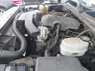 2005 Chevrolet Tahoe LT z VIN 1GNEC13T15J138079, wystawiony jako IAAI lot #42656164 z przebiegiem 331 287 mil mil oraz . Historia ofert i sprzedaży dostępna na DreamBid. Obrazek 10.