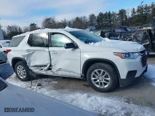 2021 Chevrolet Traverse LS with VIN 1GNEVFKW4MJ205324, listed as a IAAI auction lot 41337141 with 39,783 mi miles. Bid and sale history available at carsss.com. Image 13.
