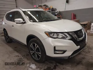 2018 Nissan Rogue SV z VIN 5N1AT2MV8JC815037, wystawiony jako IAAI lot #42048450 z przebiegiem 77 383 mil mil oraz . Historia ofert i sprzedaży dostępna na DreamBid. Obrazek 1.
