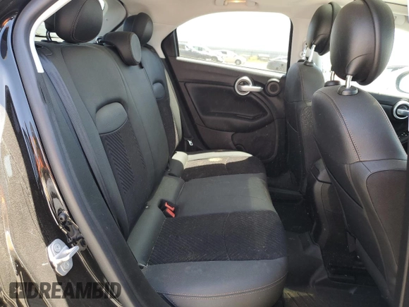 2018 FIAT 500X Trekking z VIN ZFBCFYCB9JP642560, wystawiony jako Copart lot #59394735 z przebiegiem 48 096 mil mil oraz Szkoda całkowita • Salvage title. Historia ofert i sprzedaży dostępna na DreamBid. Obrazek 10.